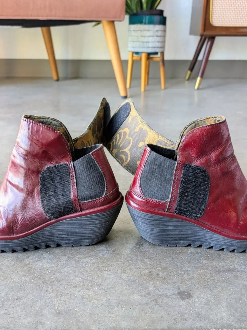 Fly London Yogi Leather Wedge Ankle Boots in Burgundy Red size 40